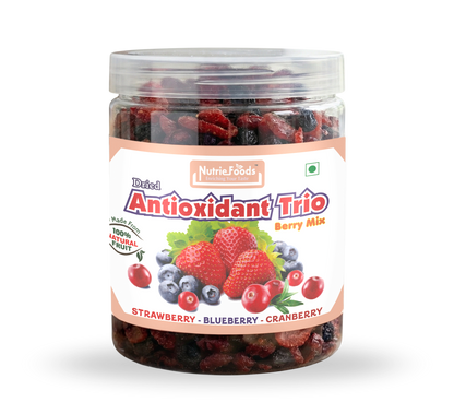 Nutriefoods Antioxidant Trio Berry Mix | Blended with Dried Strawberry, Blueberry and Cranberry